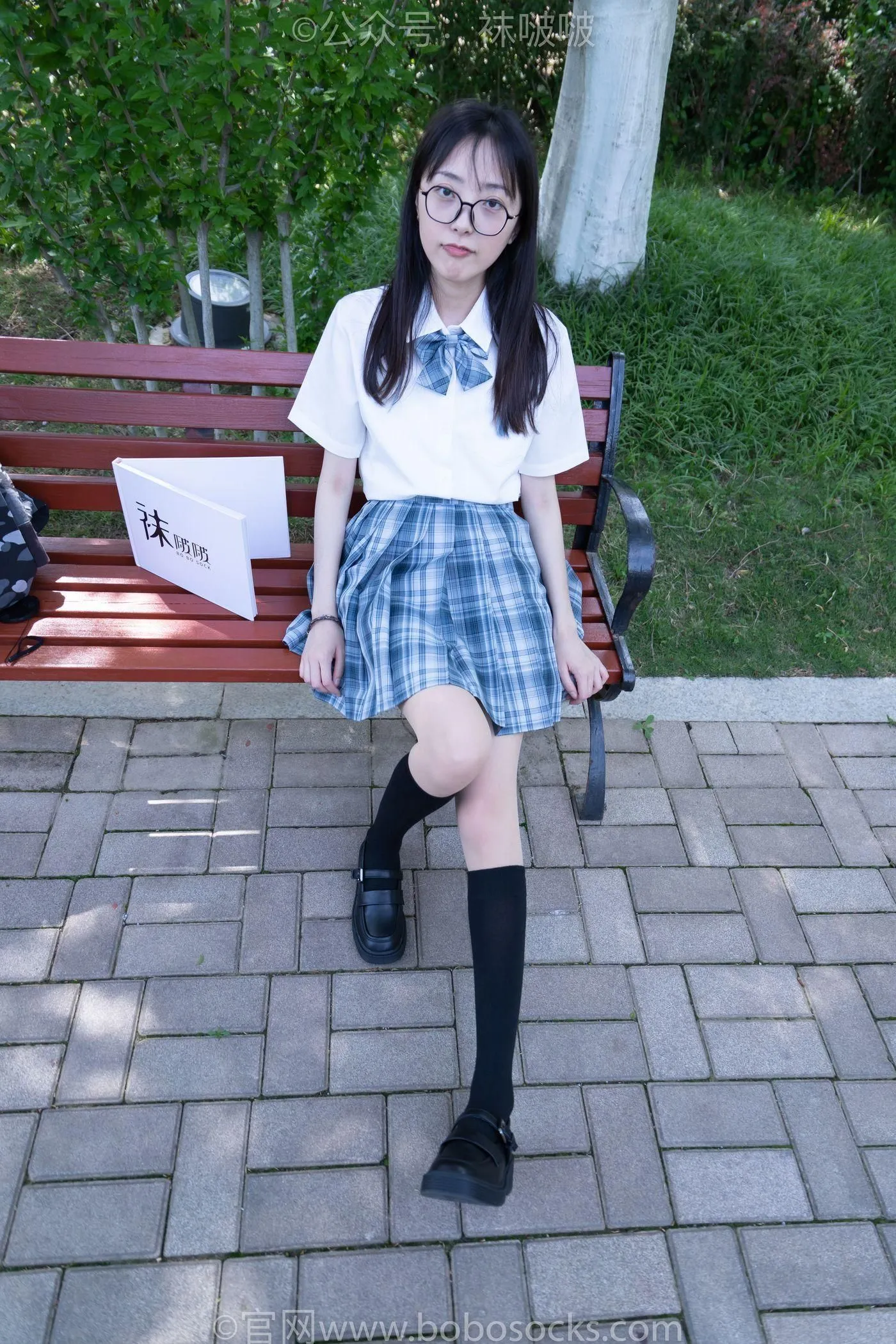 [BoBoSocks袜啵啵]NO.007 稚予-JK制服、皮鞋、黑色中筒棉袜、肉丝 [143P]插图5